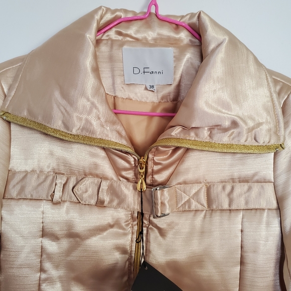 Gold Jacket - Picture 4 of 8